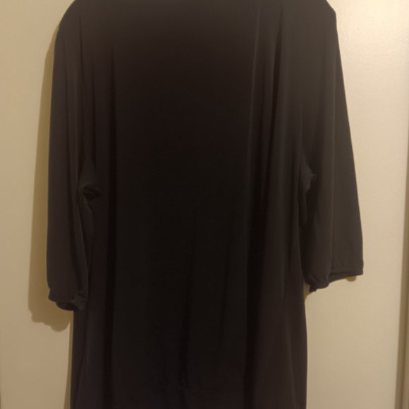 Black Top - Picture 2 of 4